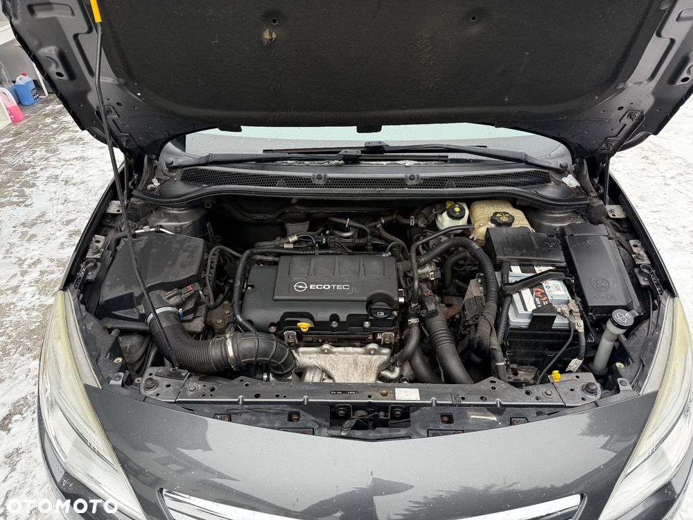 Opel Astra 1.4 T Cosmo - 13