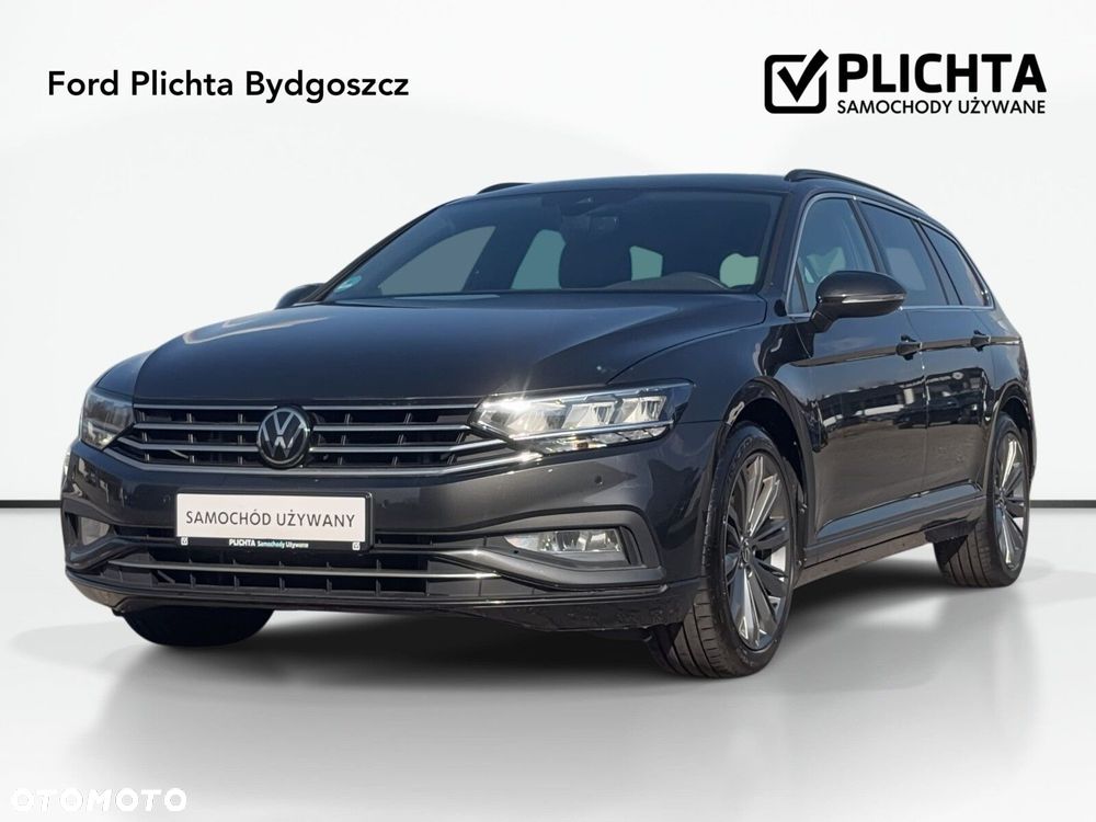 Volkswagen Passat - 1