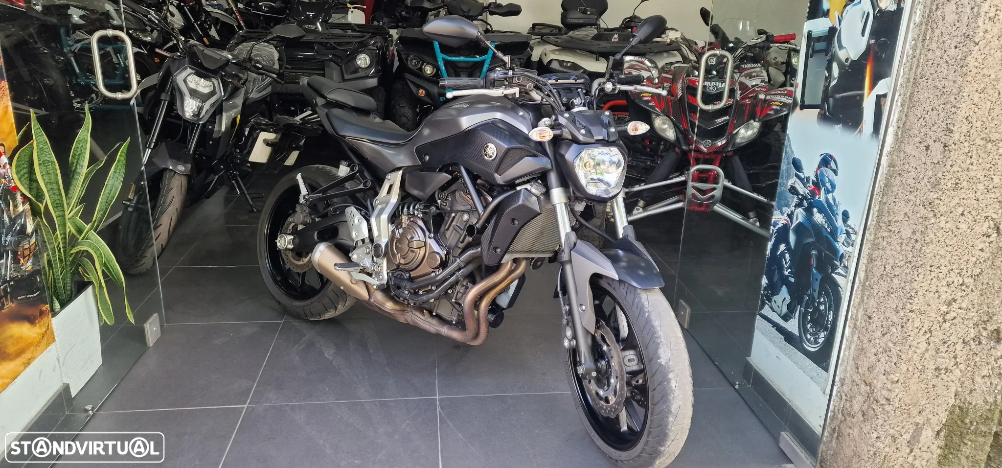 Yamaha MT-07 - 2