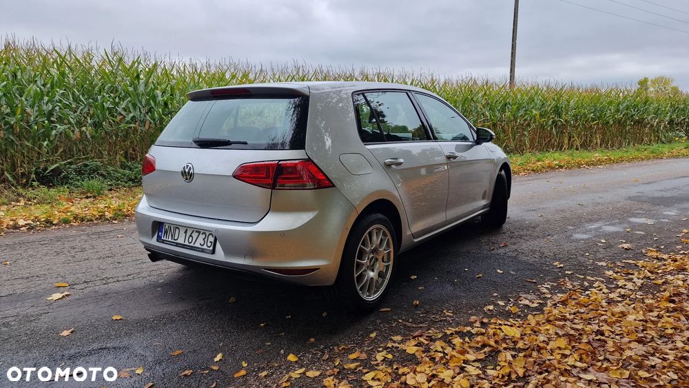 Volkswagen Golf - 4