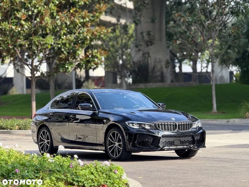 BMW Seria 3 330i xDrive M Sport - 5