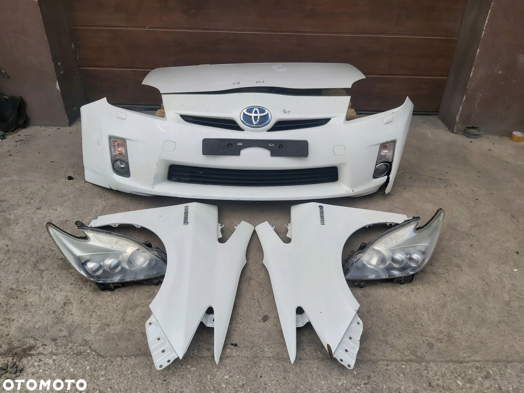 Toyota Prius III Kompletny przód zderzak maska pas - 1