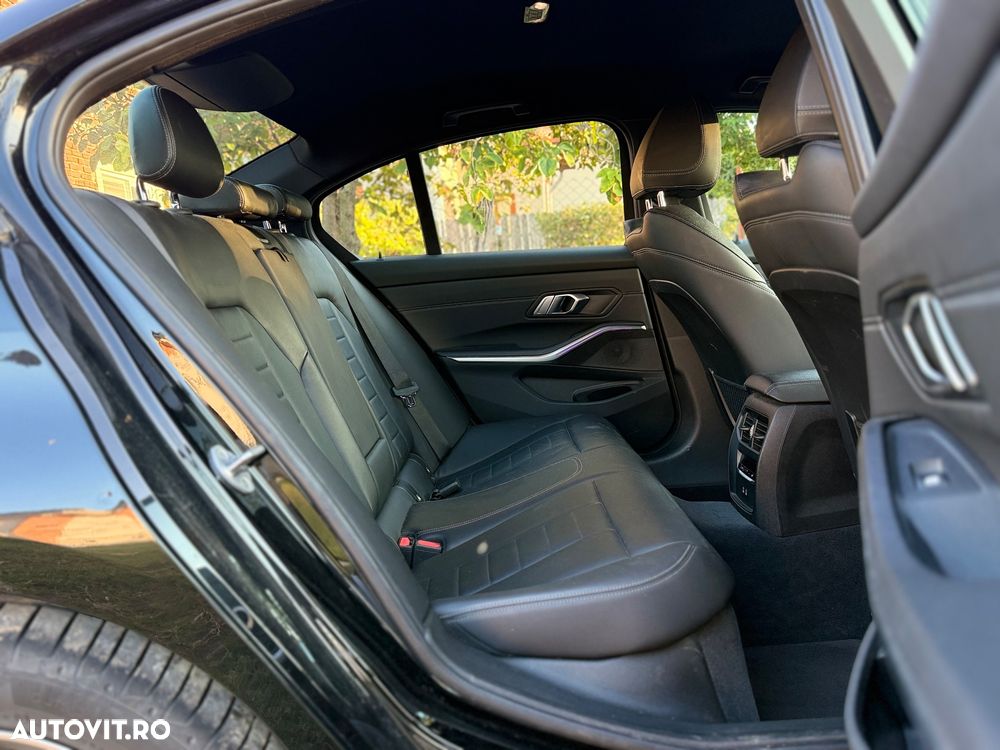BMW Seria 3 318i AT - 10