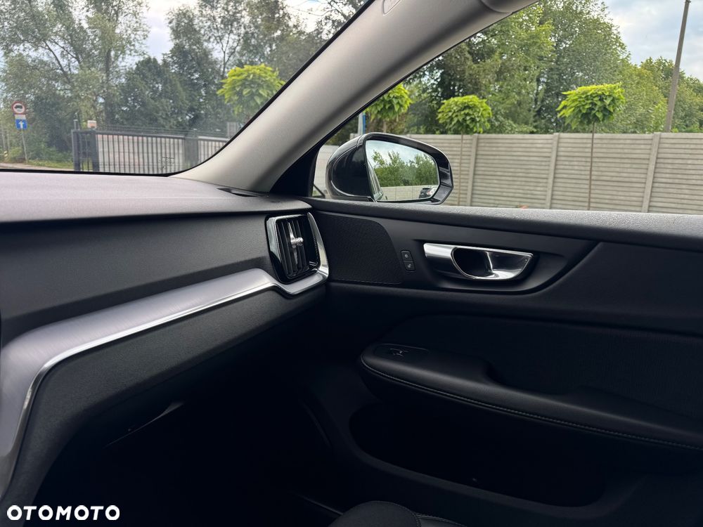 Volvo V60 D3 Geartronic Momentum Pro - 23