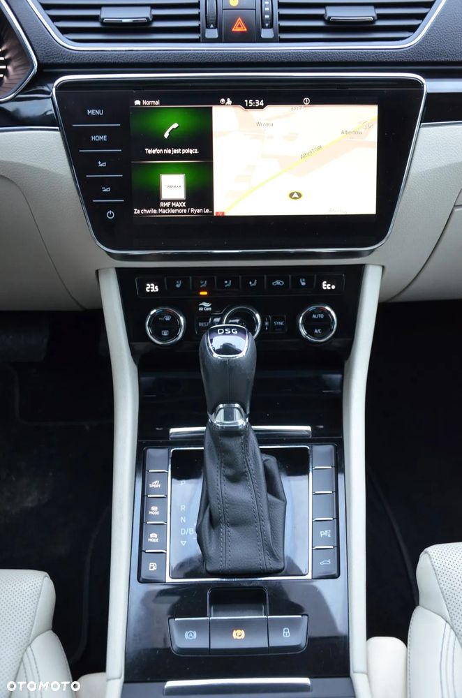 Skoda Superb 1.4 TSI Plug-In Hybrid L&K DSG - 25