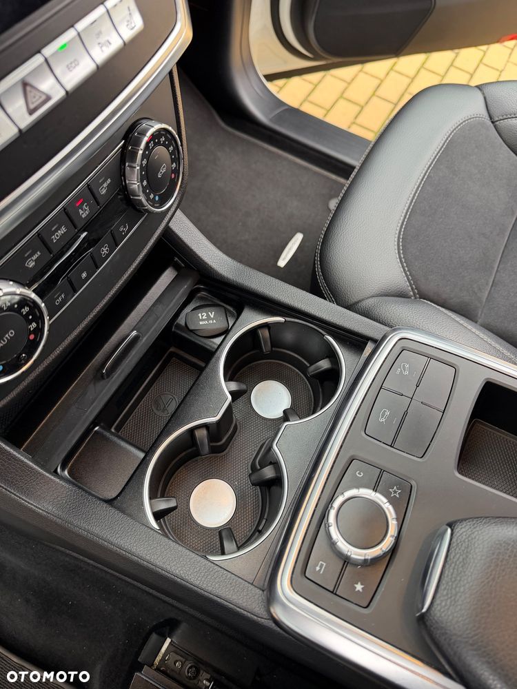 Mercedes-Benz ML 350 BlueTec 4-Matic - 31