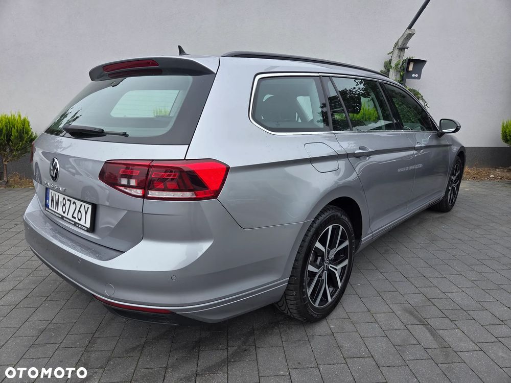 Volkswagen Passat - 8