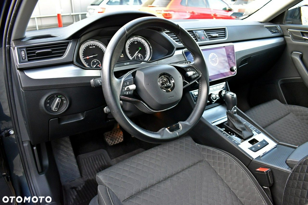 Skoda Superb 2.0 TDI Ambition DSG - 10