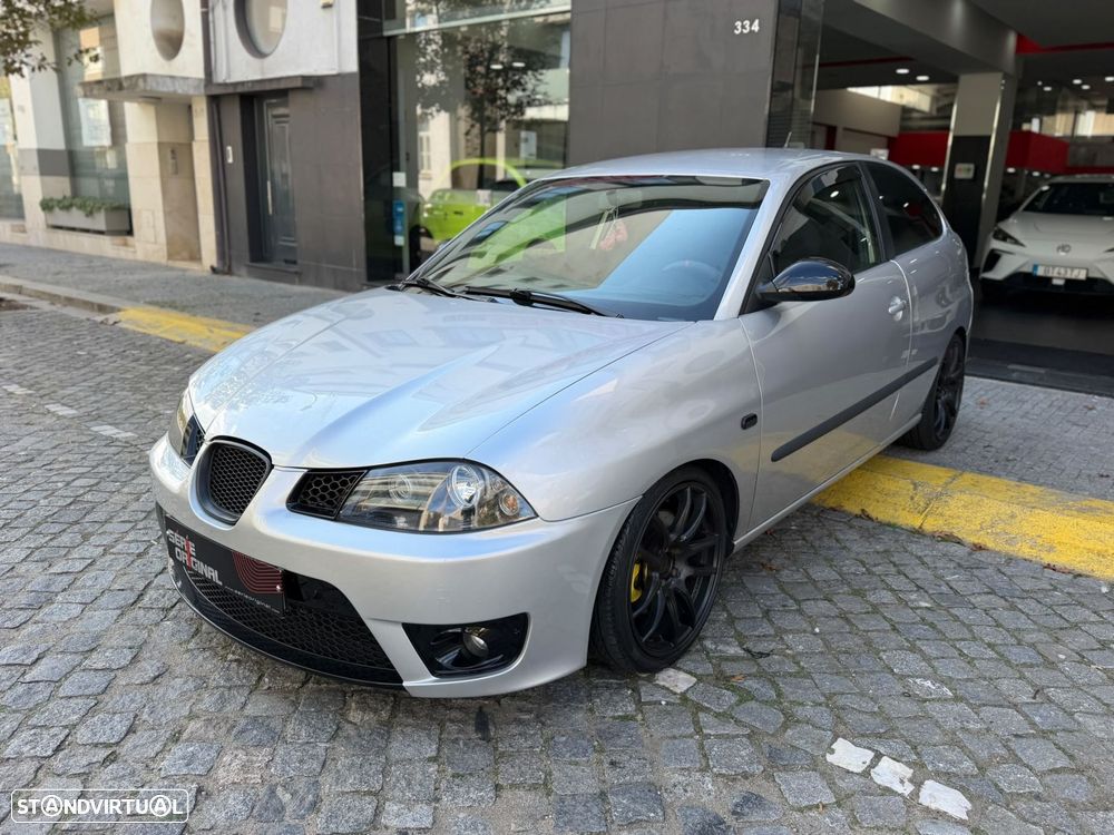 Seat Ibiza 2002 photo 3
