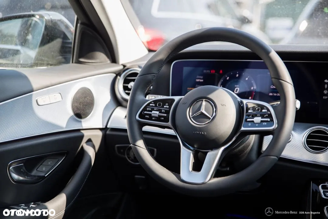 Mercedes-Benz Klasa E 220 d 4-Matic All-Terrain - 15
