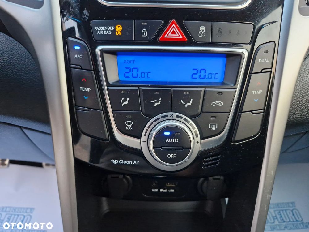 Hyundai i30 1.6 CRDi Comfort - 37