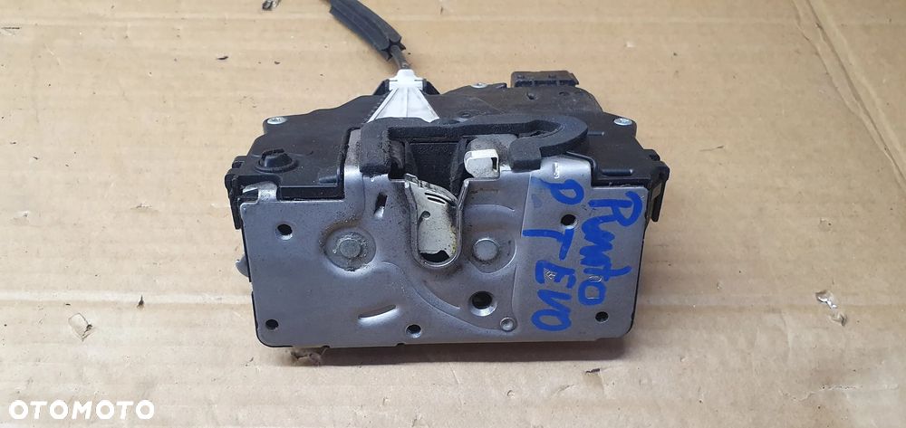 Zamek drzwi prawy tył tylny Fiat Punto EVO 51873656 - 2