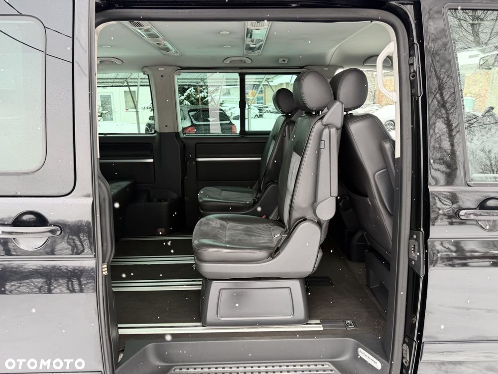 Volkswagen Multivan - 8