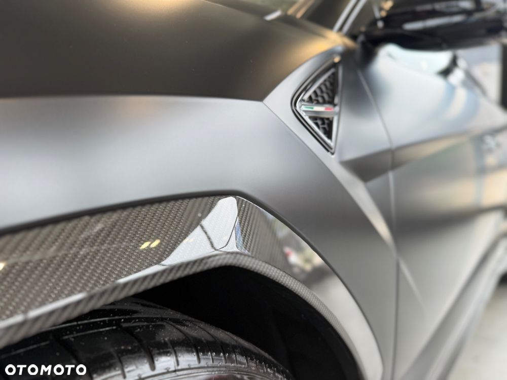 Lamborghini Urus - 26