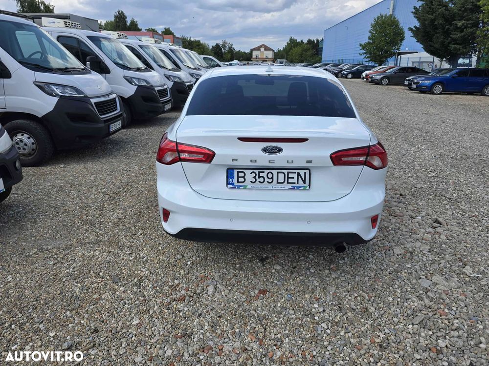 Ford Focus - 7