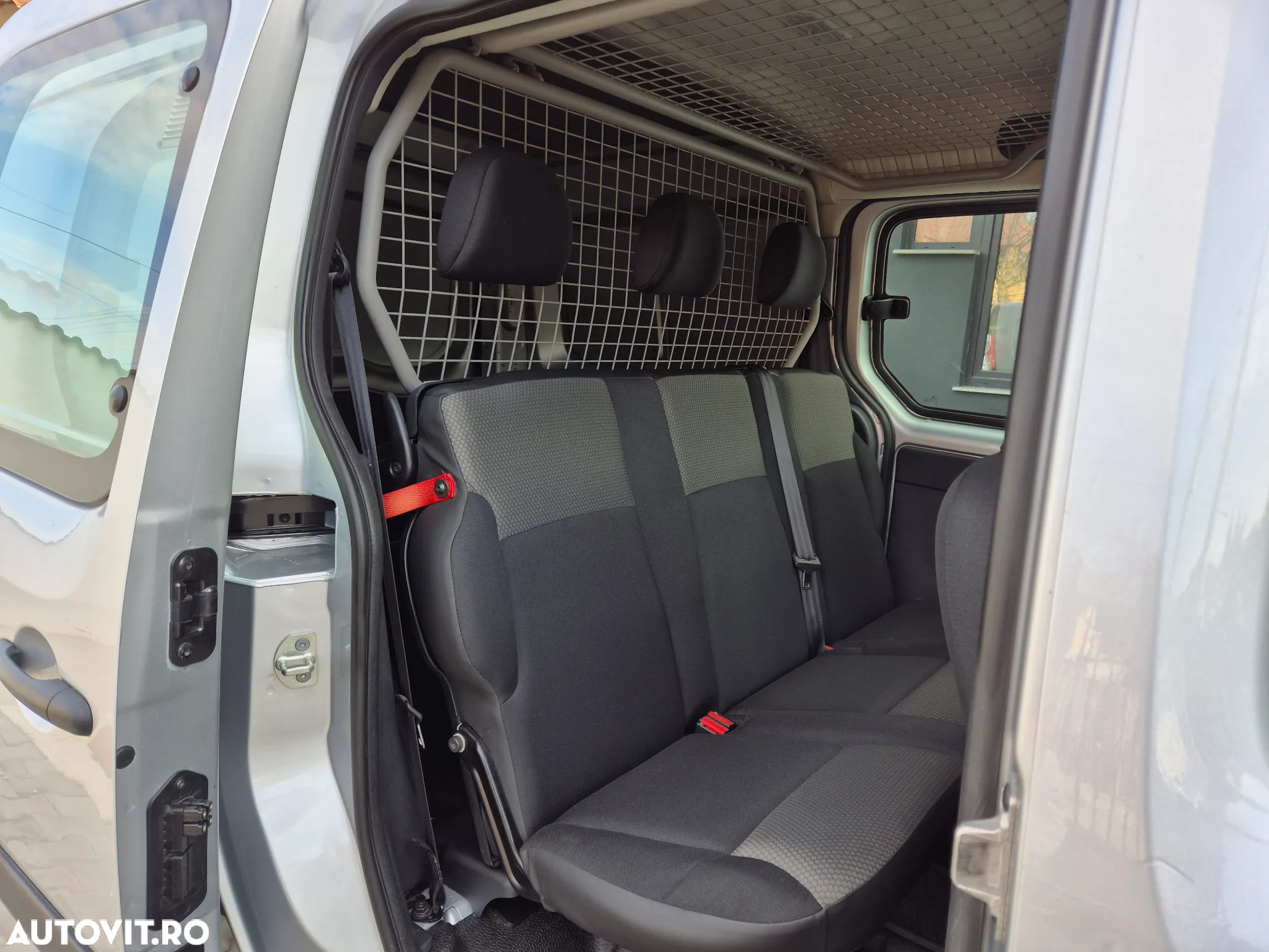 Renault Kangoo dCi 110 FAP Start & Stop Grand - 12