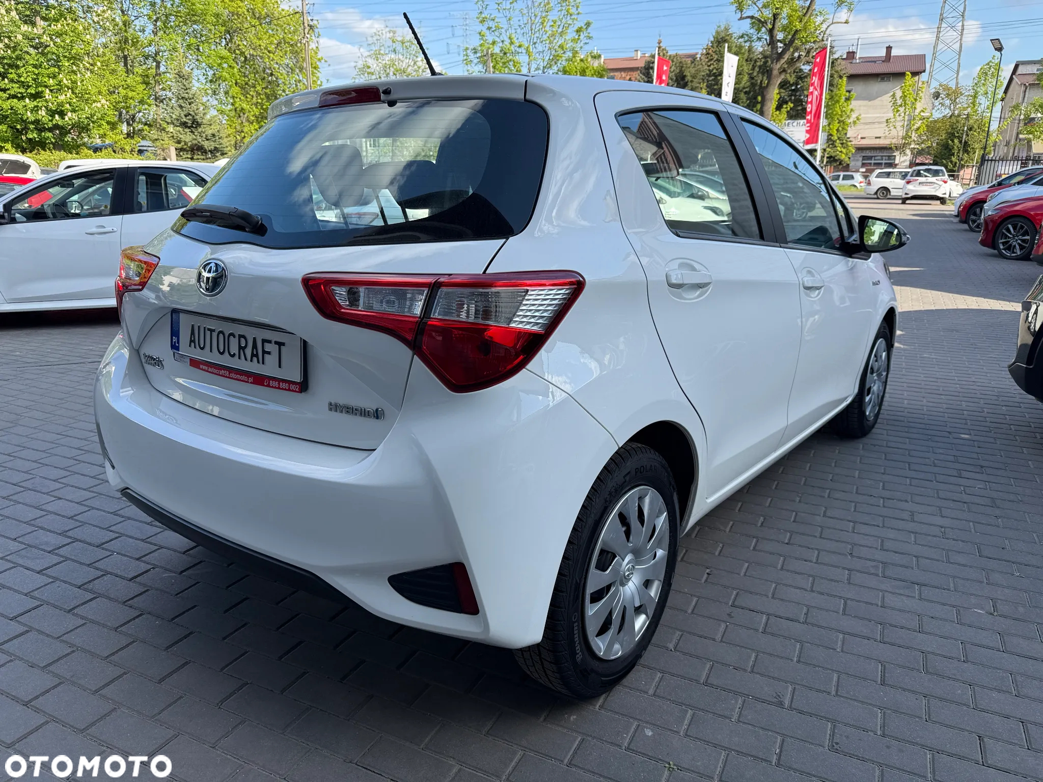Toyota Yaris Hybrid 100 Active - 21