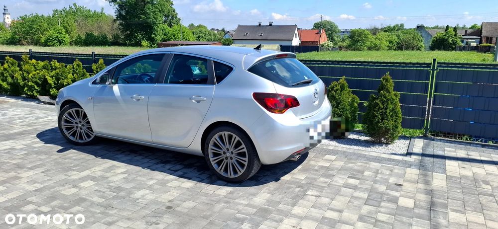 Opel Insignia 1.6 Turbo Cosmo - 4