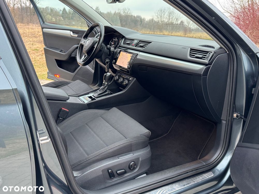 Skoda Superb 2.0 TDI DSG Premium Edition - 25