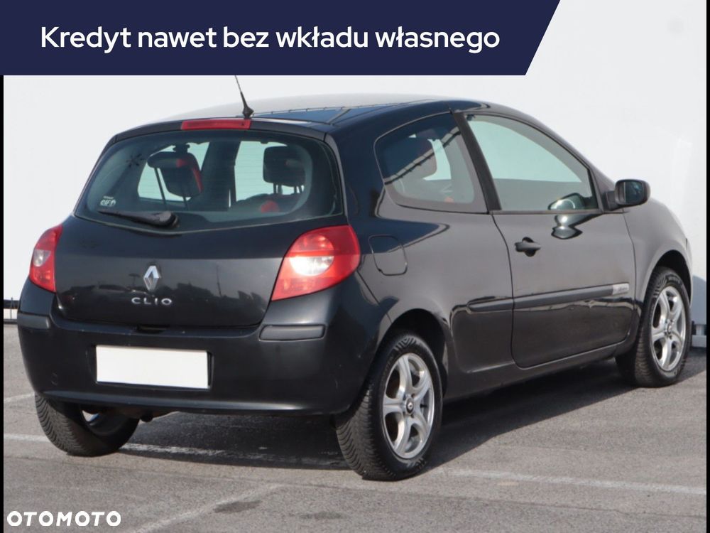 Renault Clio - 7