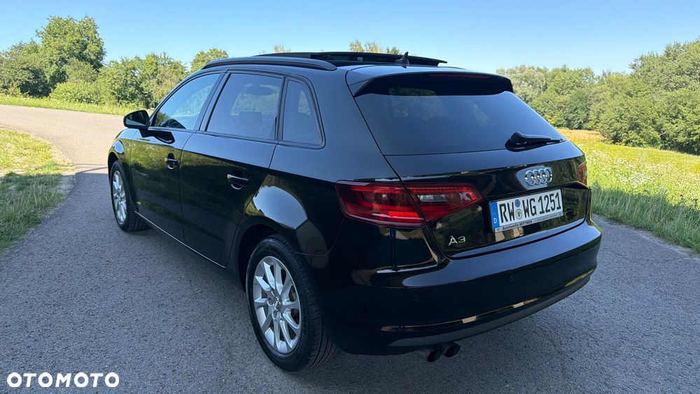 Audi A3 Sportback 1.4 TFSI Ambiente - 12