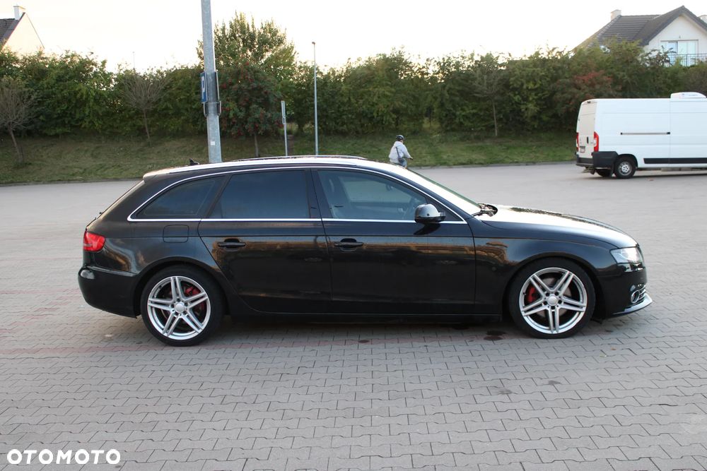 Audi A4 Avant 2.0 TDI DPF multitronic Ambition - 4