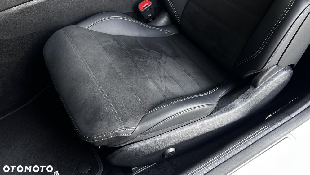 Mercedes-Benz CLE 300 4Matic 9G-TRONIC Edition AMG Line - 13