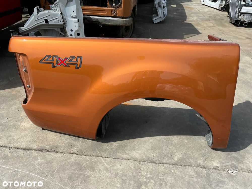 FORD RANGER 3,2 WILDTRAK 17R BŁOTNIK PRAWY TYŁ - 1