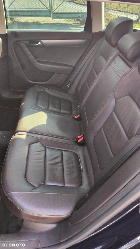 Volkswagen Passat - 18