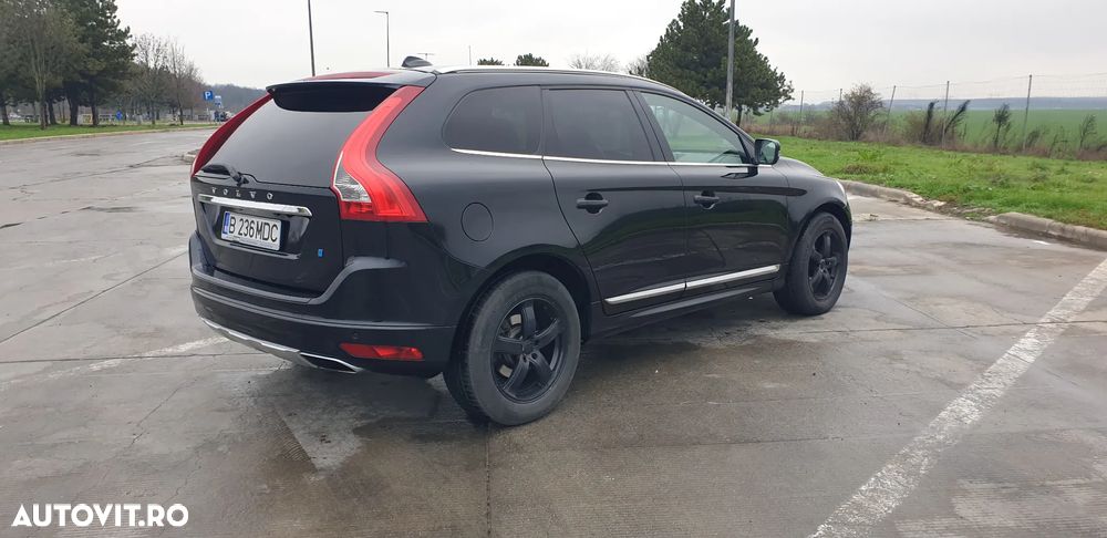 Volvo XC 60 D5 AWD Aut. Summum - 11