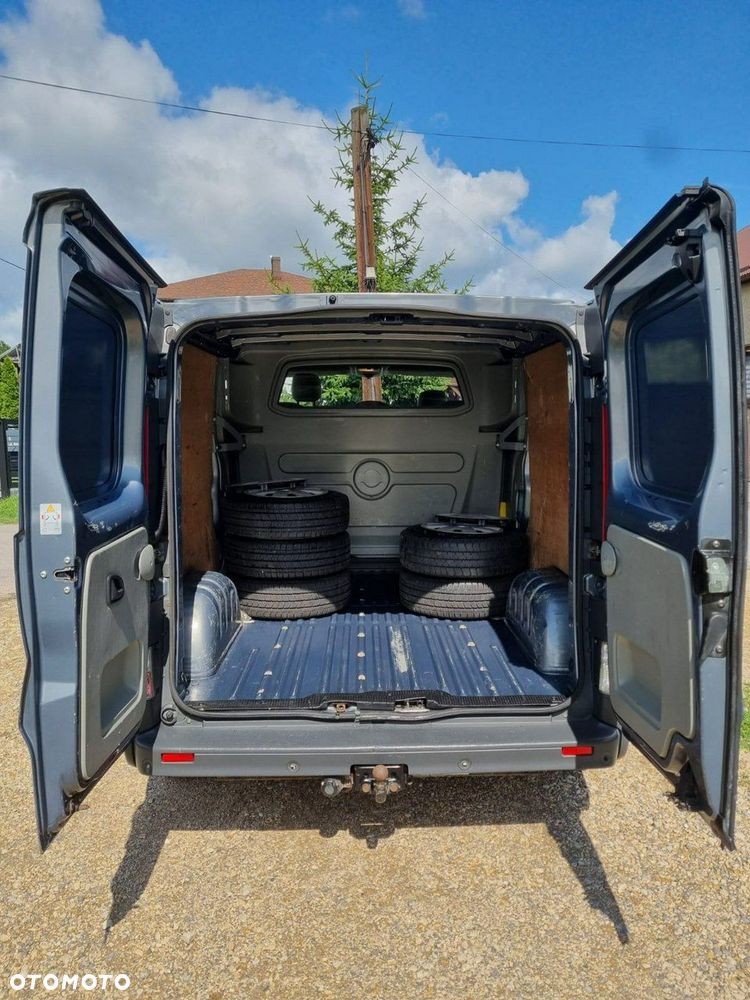 Opel Vivaro - 11