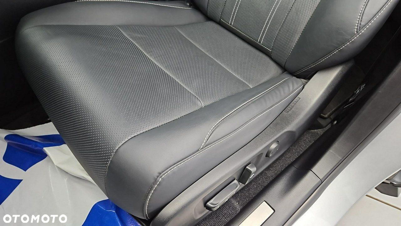 Lexus RX 450h F-Impression - 12