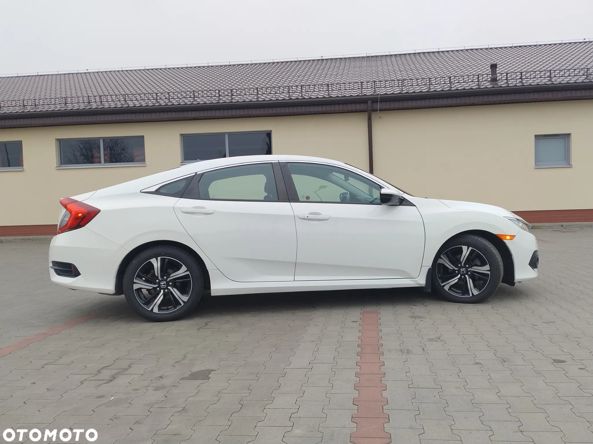 Honda Civic 2.0 i-VTEC LX CVT - 4
