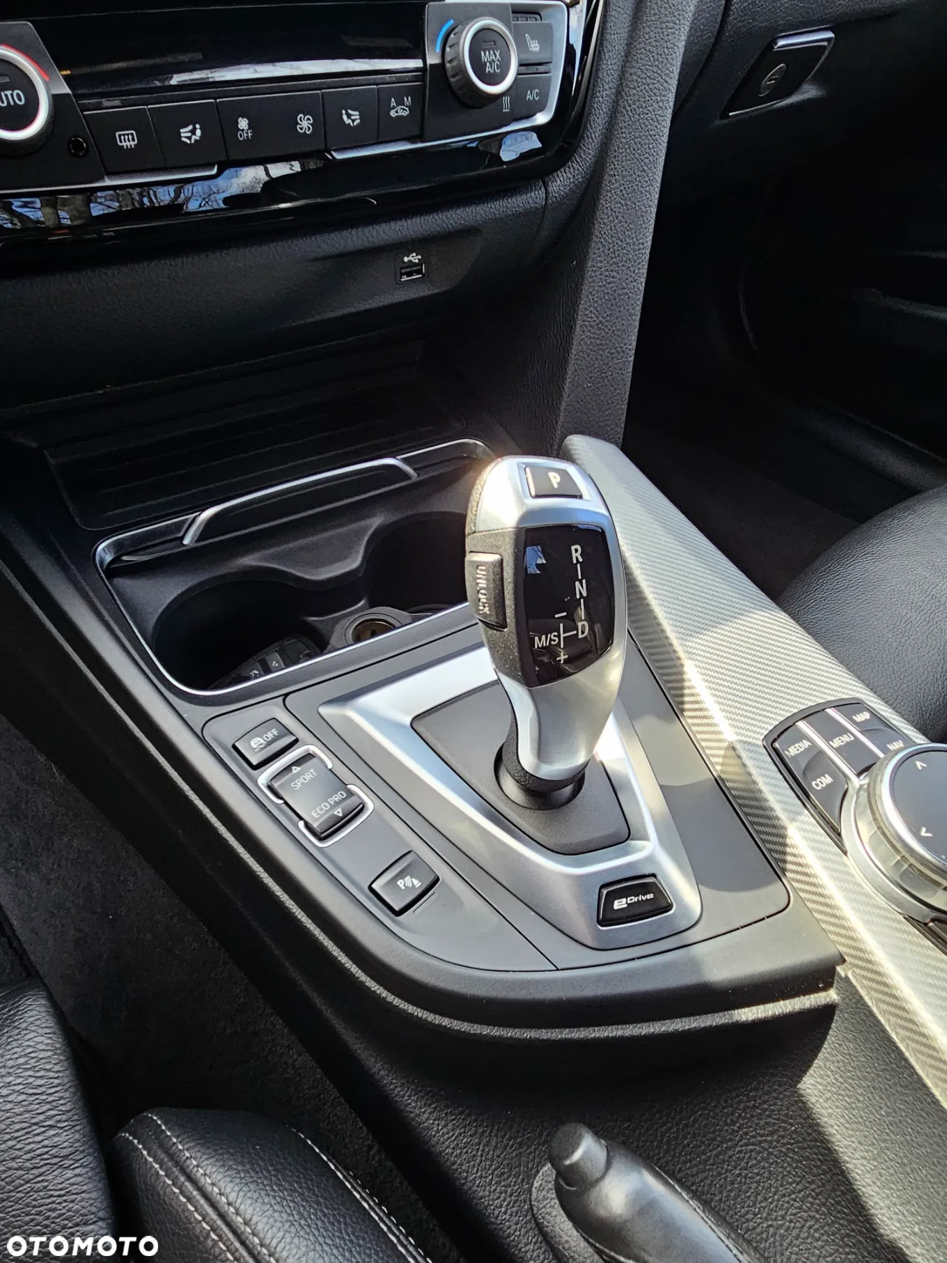 BMW Seria 3 330e iPerformance M Sport Shadow - 21