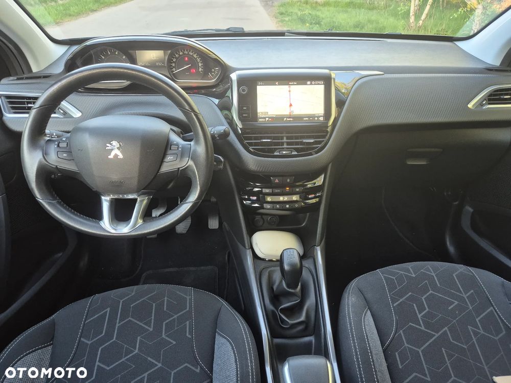 Peugeot 2008 PureTech 110 Stop&Start Active - 20