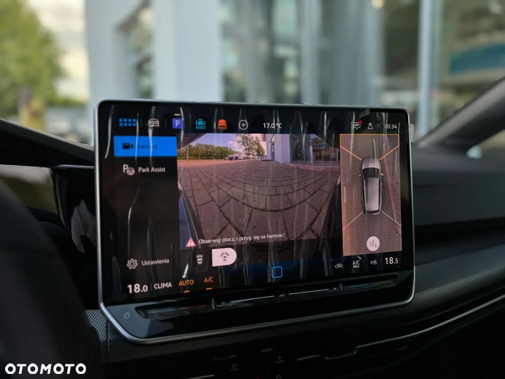 Volkswagen Golf - 32