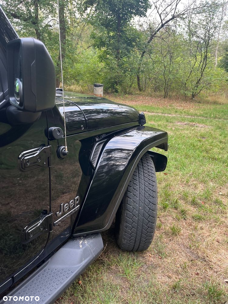 Jeep Wrangler - 9
