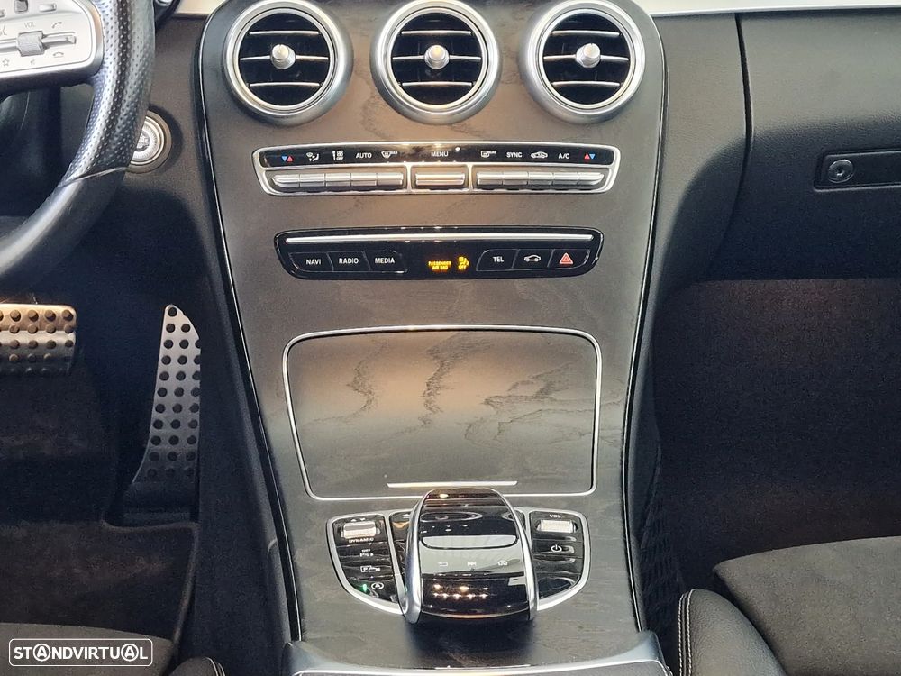 Mercedes-Benz C 300 d AMG Line - 12