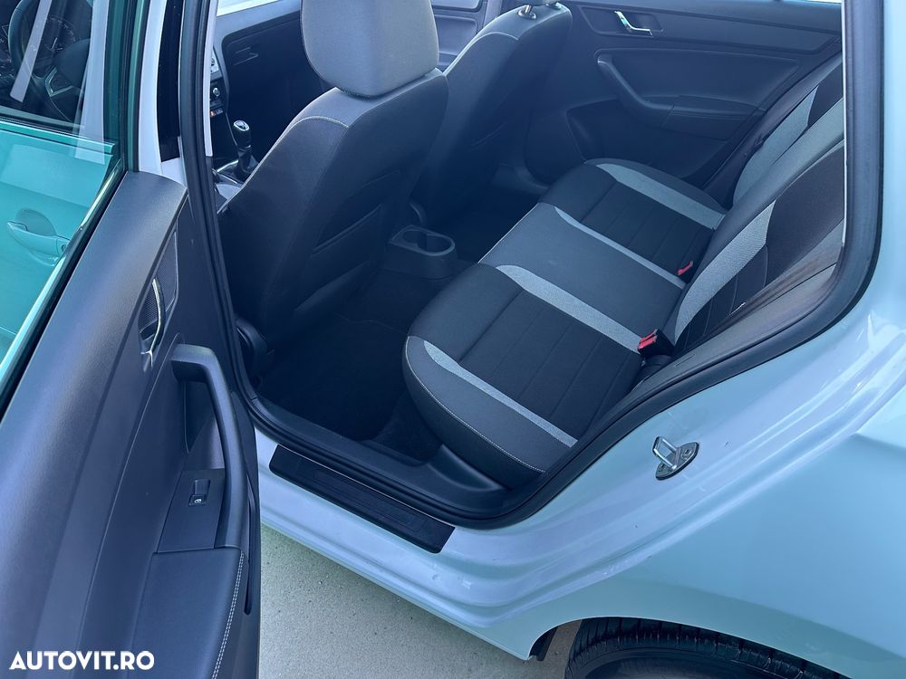 Skoda RAPID Spaceback 1.2 TSI Ambition - 13