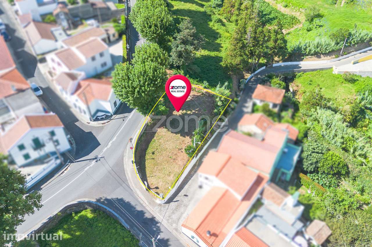 Terreno com 373,52 m² nos Remédios, com vista mar e bons acessos - Grande imagem: 2/25