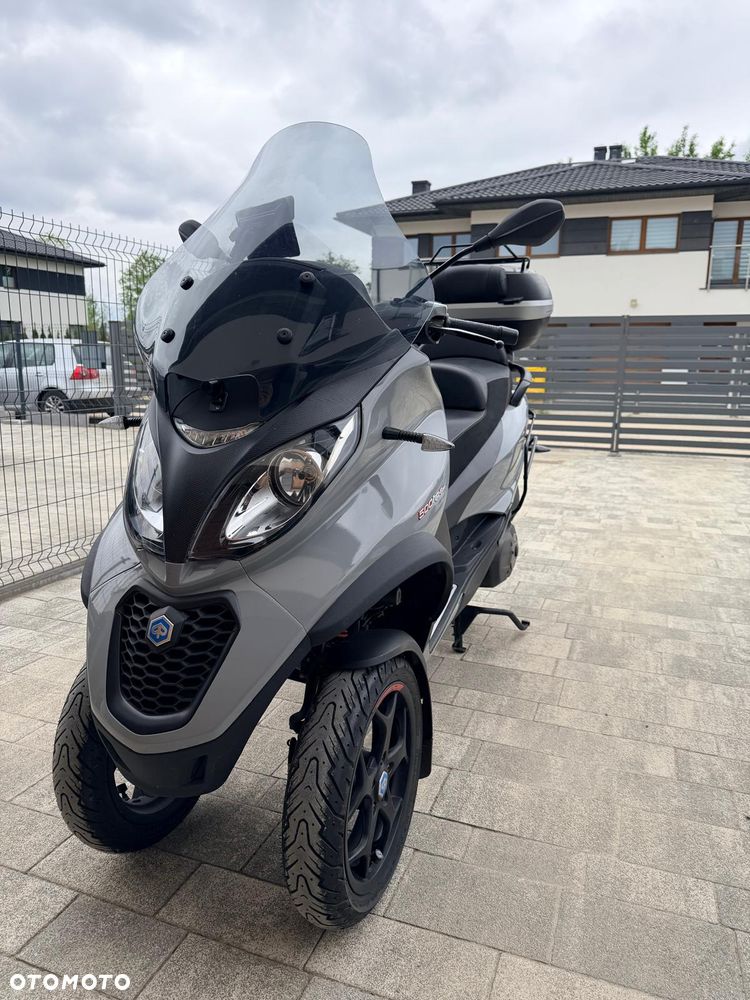 Piaggio MP-3 - 5