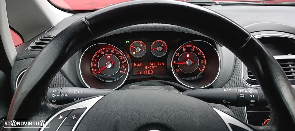 Fiat Punto 1.3 M-Jet Lounge S&S - 3