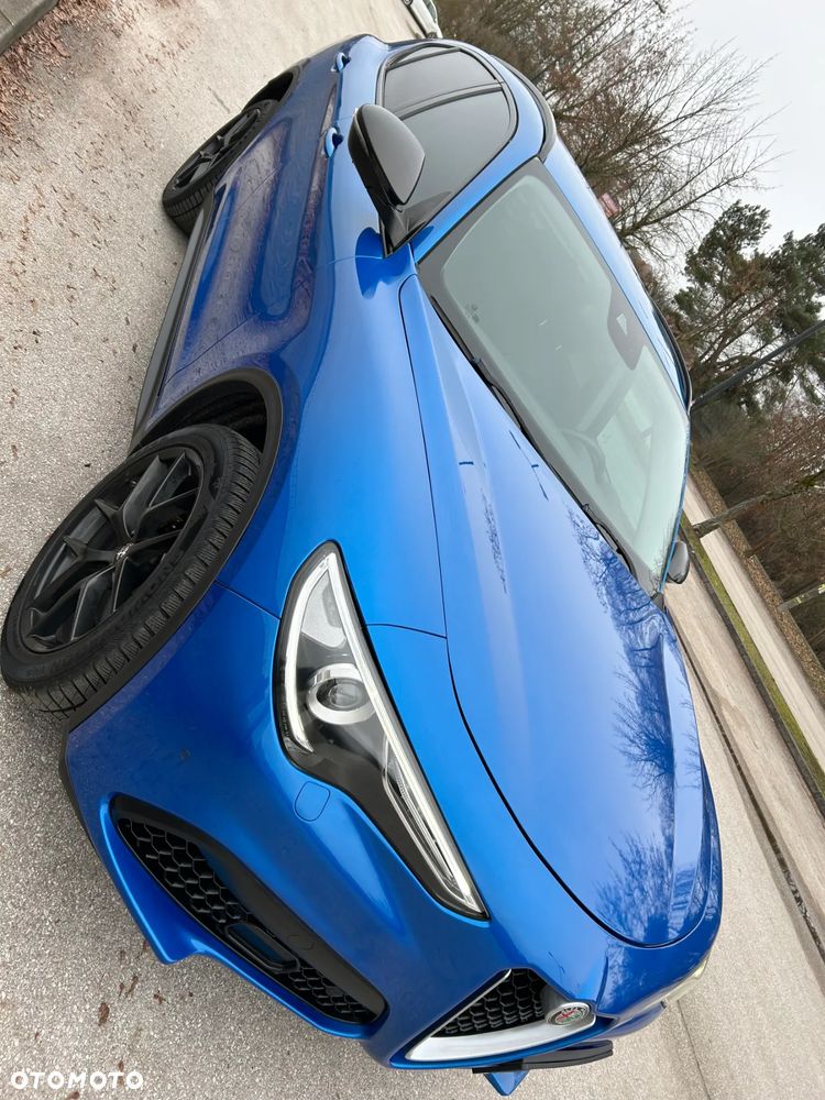 Alfa Romeo Stelvio 2.0 Turbo 16V AT8-Q4 Sprint - 10
