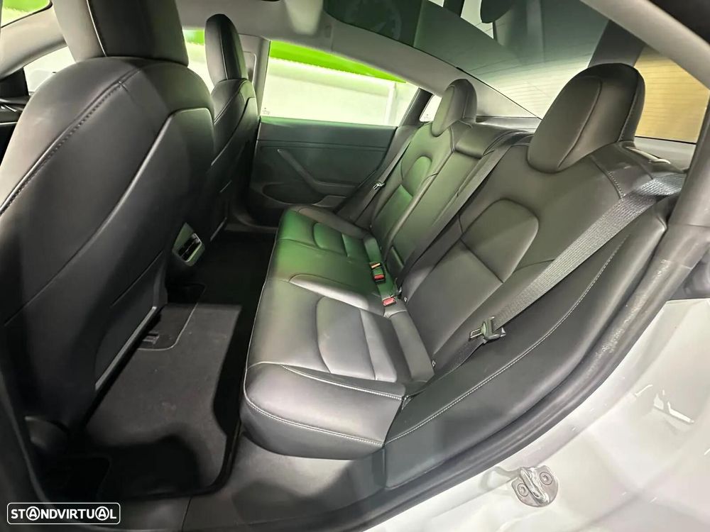 Tesla Model 3 Standard Range Plus RWD - 30