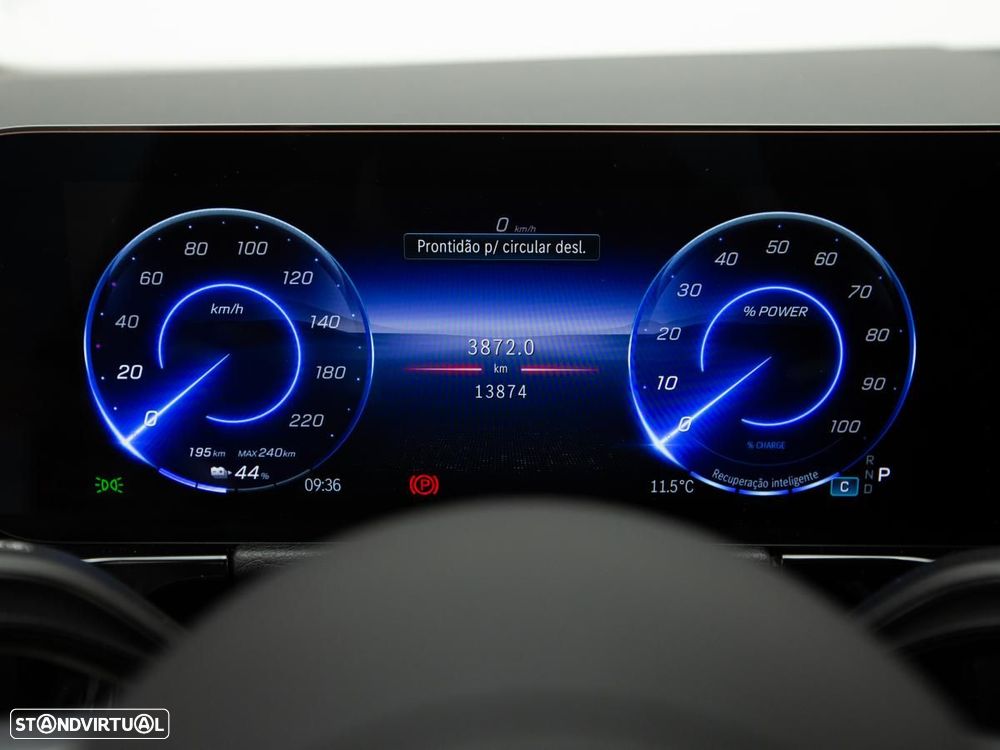 Mercedes-Benz EQA 250+ AMG Line - 25