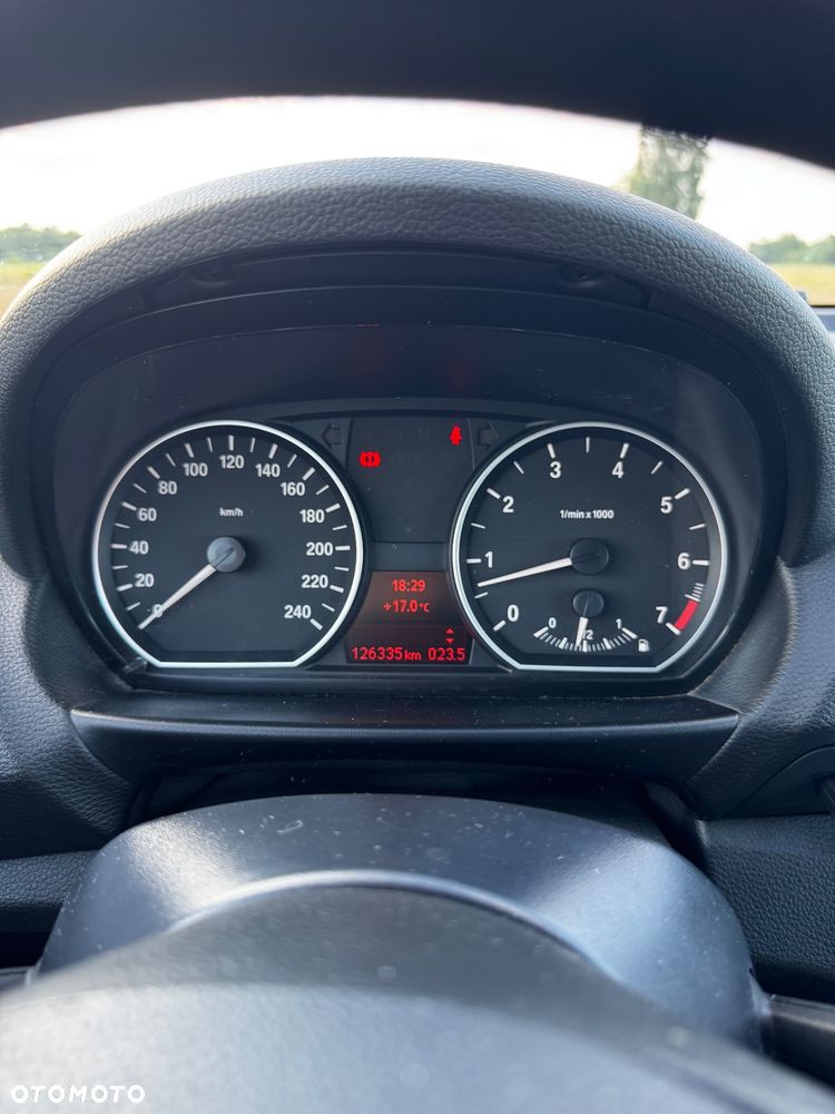 BMW Seria 1 - 12