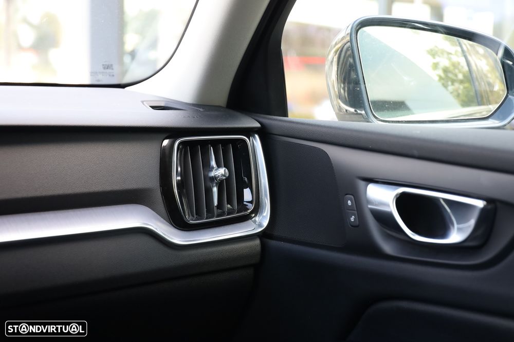 Volvo V60 2.0 T6 AWD TE Inscription Expression - 26