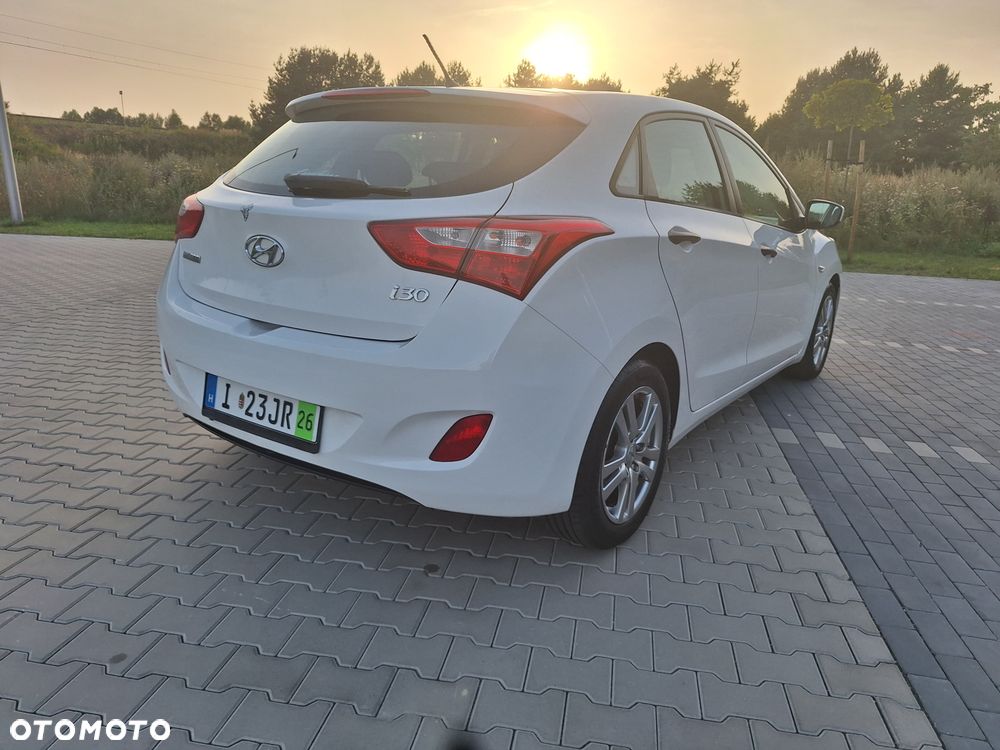 Hyundai i30 1.4 Trend - 6