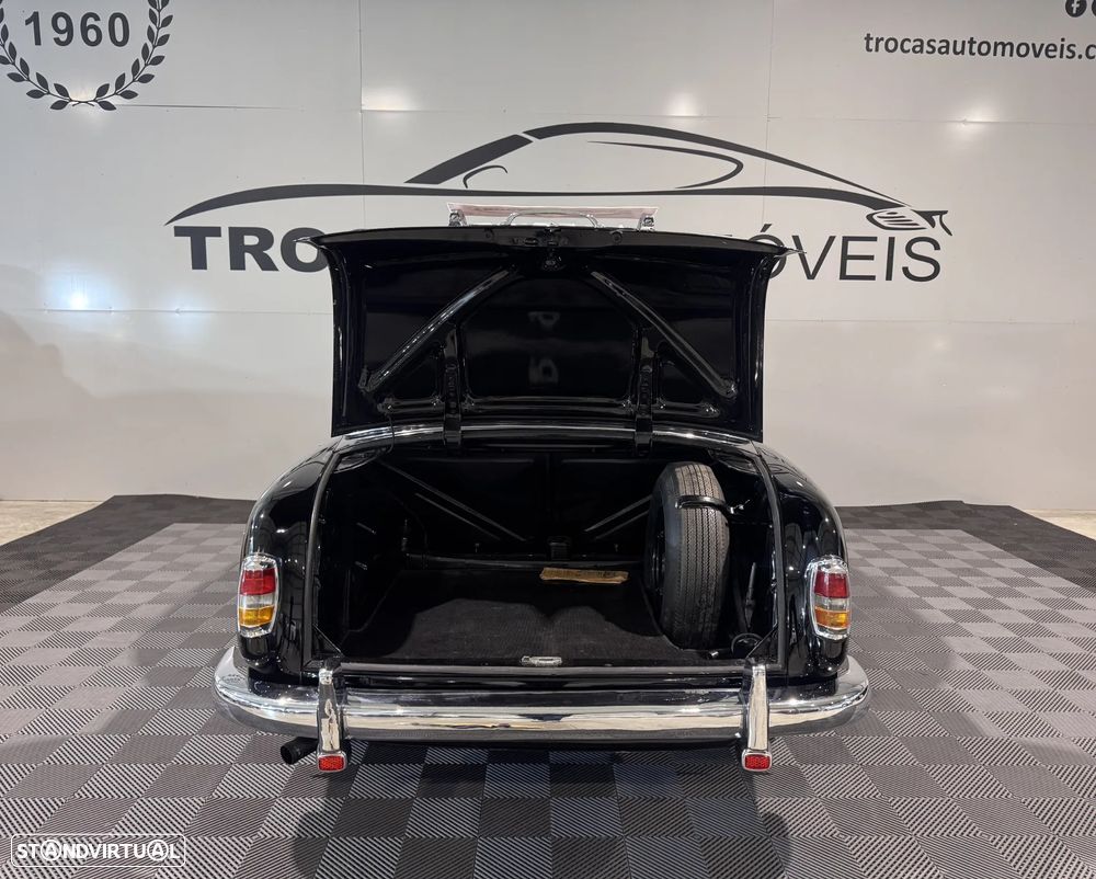 Mercedes-Benz MB180 - 40