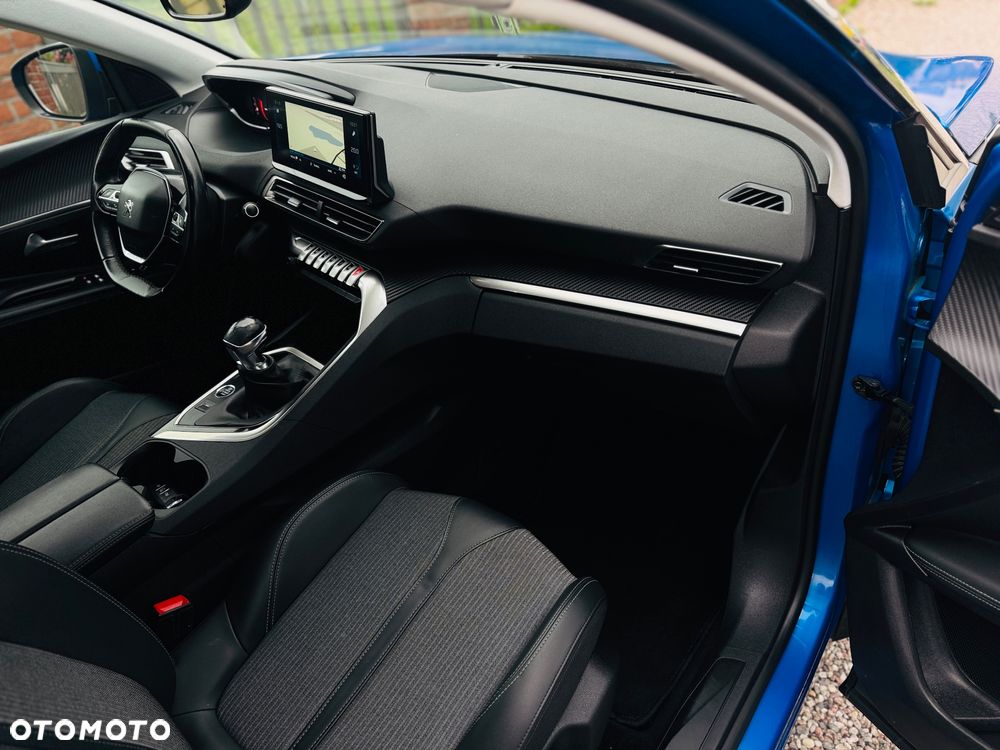 Peugeot 3008 1.5 BlueHDi Allure S&S - 24